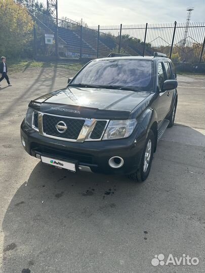 Nissan Pathfinder 2.5 МТ, 2010, 261 300 км