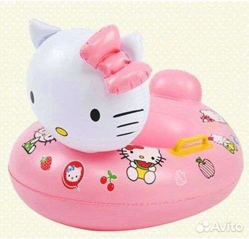 Надувной круг фламинго с вырезом для ножек