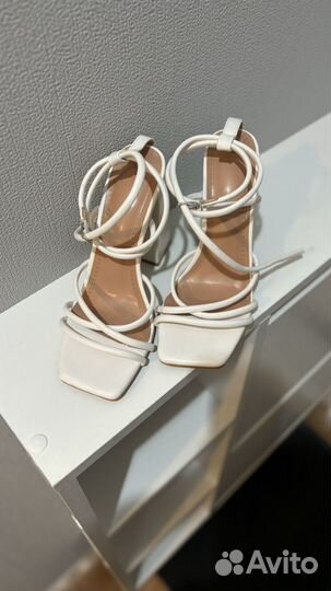 Босоножки женские 36 размер