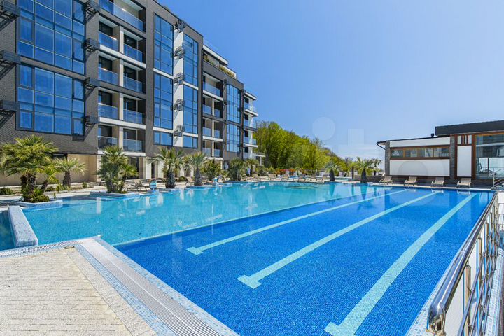 2-к. квартира, 98 м², 1/3 эт.