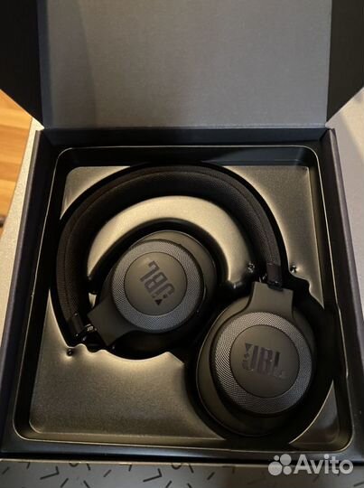 Беспроводные наушники