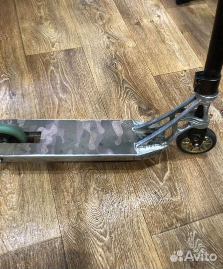 Трюковой самокат