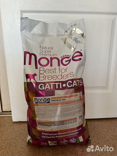 Monge Sterilised монж корм для кошек с уткой 10кг