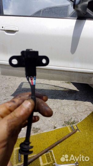 Датчик коленвала mitsubishi galant 8