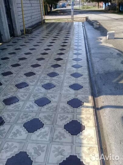 Установка тротуарной плитки