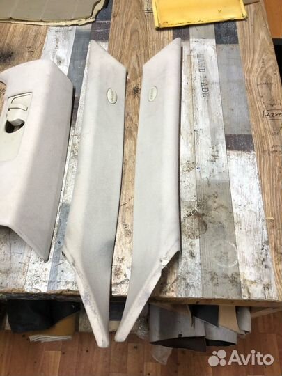 Обшивки стоек Land Rover Vouge 3