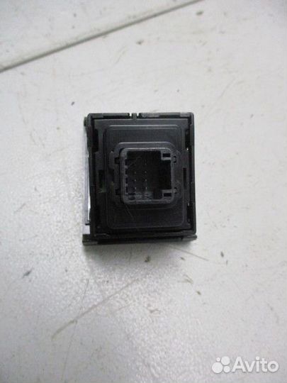 Кнопка аварийной сигнализации Kia Rio 4 FB