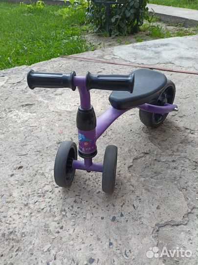 Беговел детский трехколесный