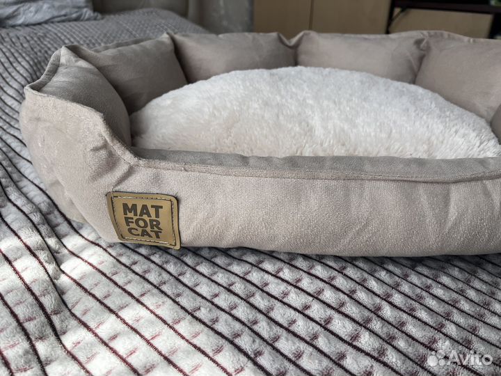 Лежанка для маленьких собак