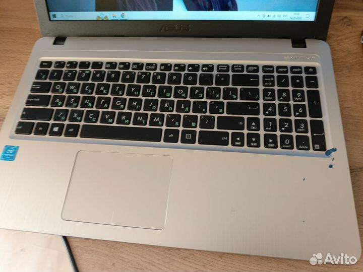 Asus 4ядра SSD для работы и учебы