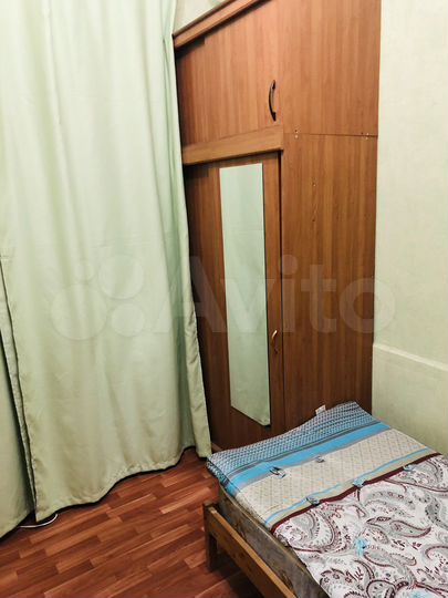 Комната 9 м² в 4-к., 4/4 эт.