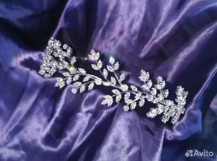 Обруч украшение свадебное на голову для волос
