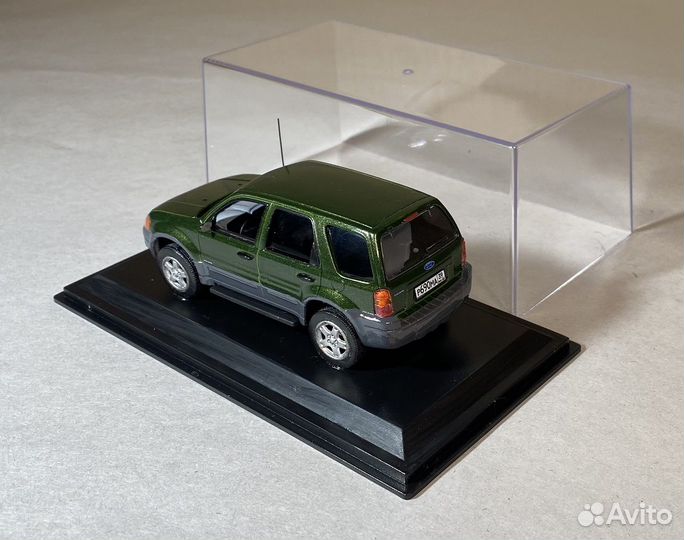 Модель Ford Escape AWD (2005) 1/43 IXO/Altaya