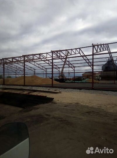 Требуются строители