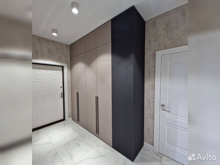 Угловой шкаф белый