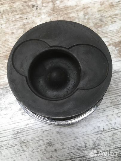 Б/У Поршень (2.5L TDI) VW LT II Transporter#001