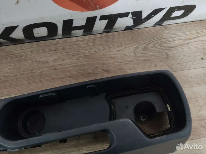 Консоль центральная Kia Rio 3 2011 QB