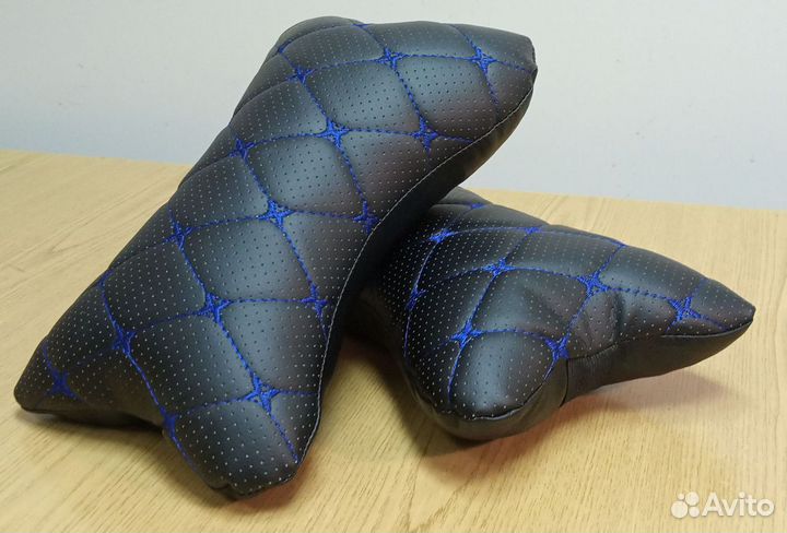 Автомобильная подушка на подголовник