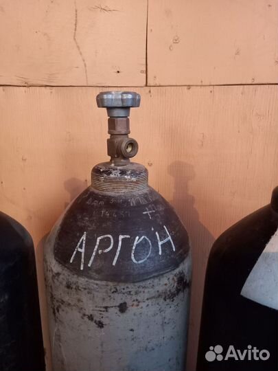 Продаю баллоны