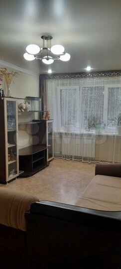 2-к. квартира, 42 м², 1/4 эт.