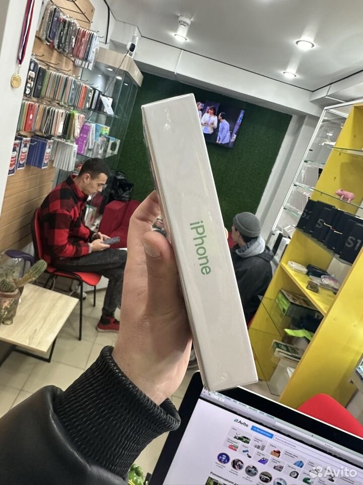 iPhone 12, 128 ГБ