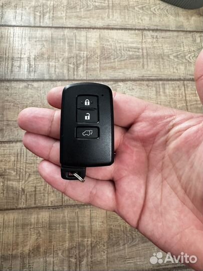 Смарт ключ toyota harrier 2013-2020