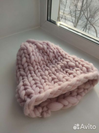 Шапка женская вязаная ручная работа