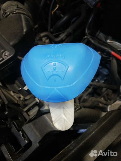 Крышка-Непроливайка для бачка омывателя