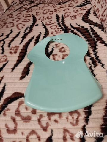 Нагрудник для кормления