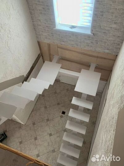 Лестницы на металлокаркасе под ключ