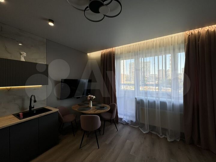 2-к. квартира, 55 м², 8/24 эт.