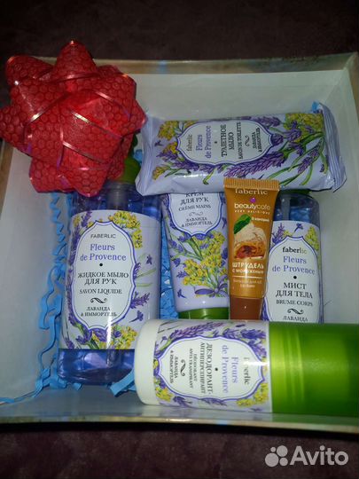 Подарочный бокс женской косметики