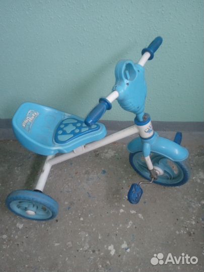 Трехколесный велосипед