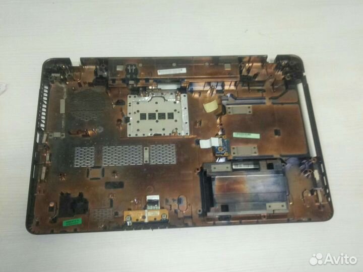 Поддон для Toshiba Satellite L675D-113