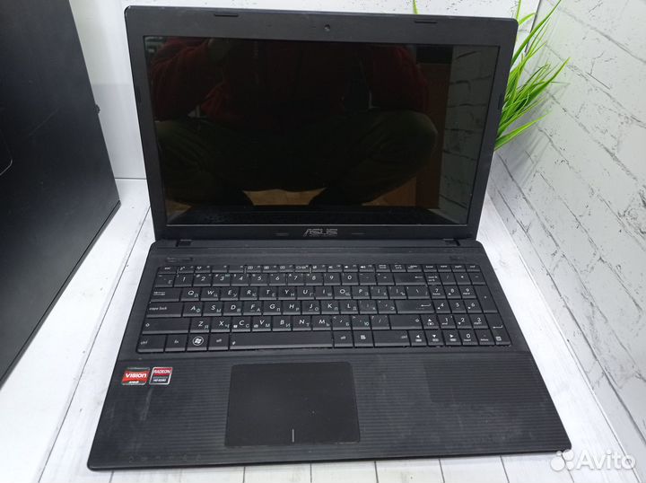 Ноутбук asus X55U