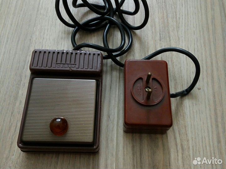 Дистанционный пульт на проводе для телевизора