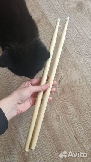 Тарелка для ударных, палочки, чехол, пластики