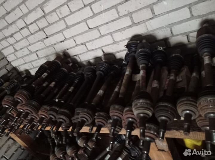 Полуось АКПП 8200261838 рено сандеро