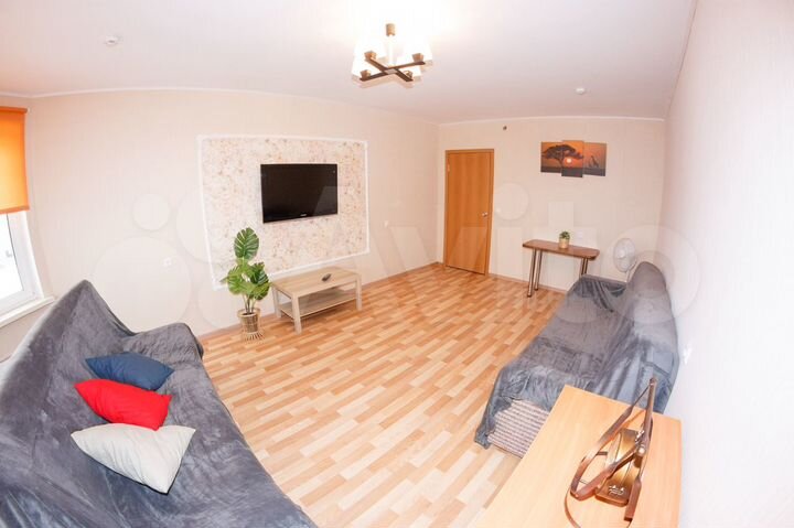 2-к. квартира, 65 м², 4/17 эт.