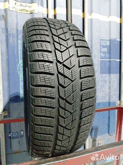 Pirelli Winter Sottozero 3 215/55 R16