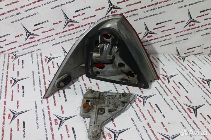Фонарь w203 Mercedes задний правый