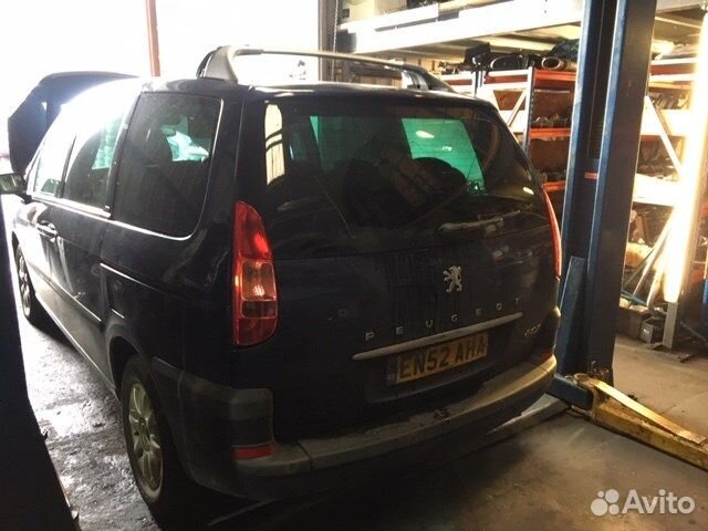 Разбор на запчасти Peugeot 807