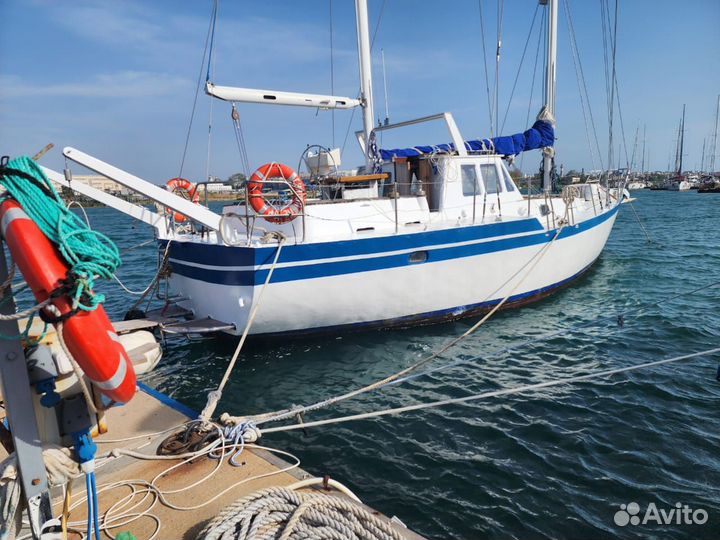 Стальная парусно-моторная яхта