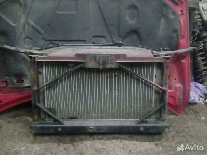 Передняя панель (Телевизор) на Mazda 6 GG автомат