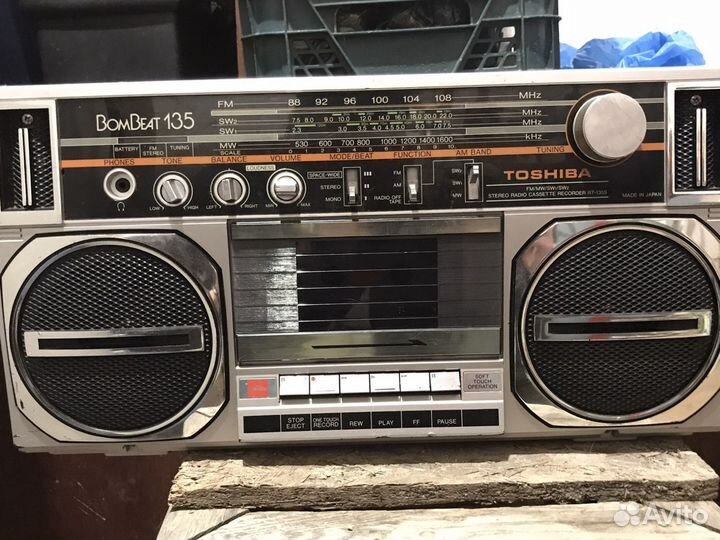 Магнитофон toshiba
