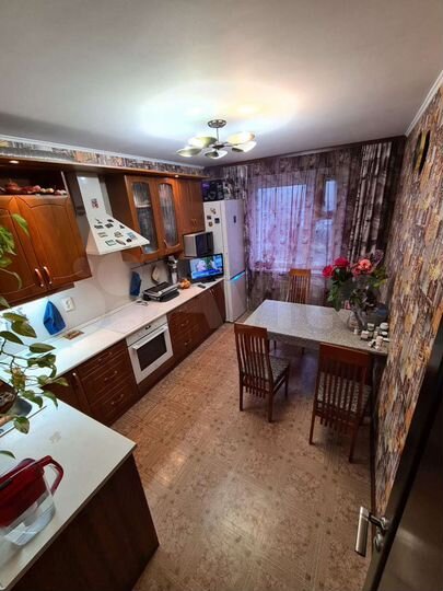 2-к. квартира, 72 м², 7/10 эт.