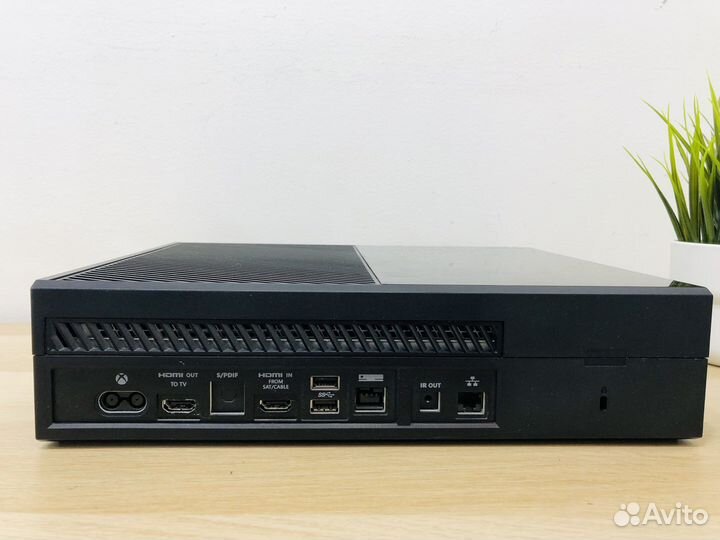 Xbox One 500 гб