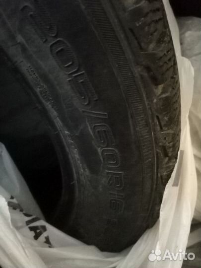 Nokian Tyres Hakkapeliitta R2 205/60 R16