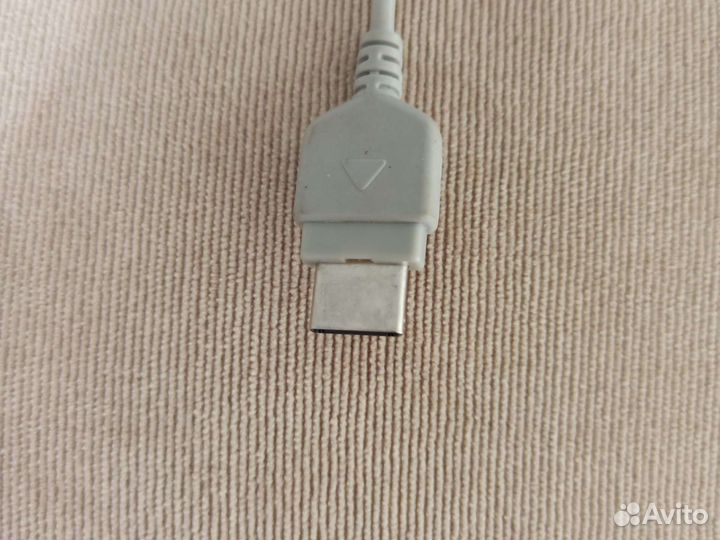 Комплект наушники и зарядка