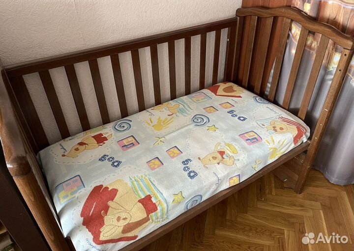 Детская кроватка